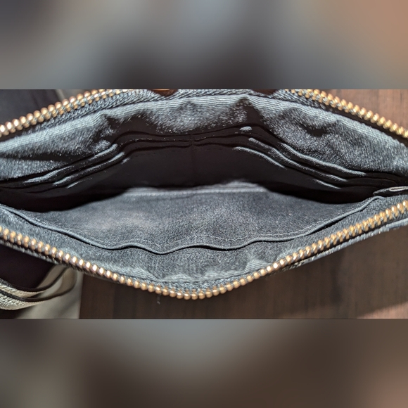 Coach wristlet - Picture 4 of 4